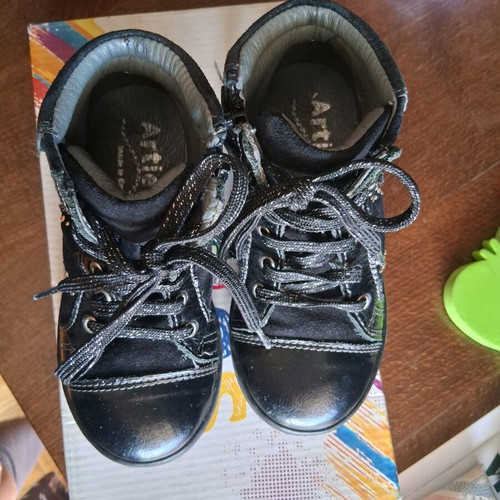 Arties leather anatomical boots for girls size 26 like new
