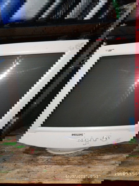 Philips οθόνη