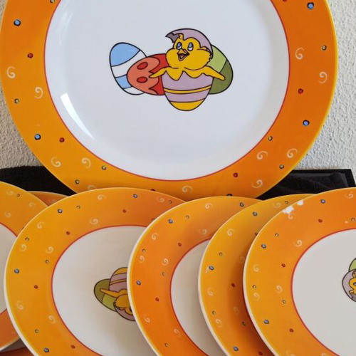 Porcelain dessert set like new, 7 pieces with design