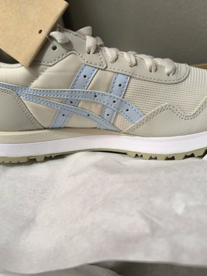 Asics Tiger Runner II αθλητικά καινούργια, μέγεθος 38, μπεζ