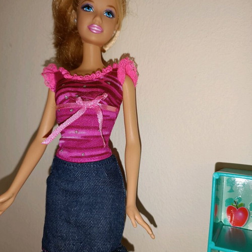 barbie teacher