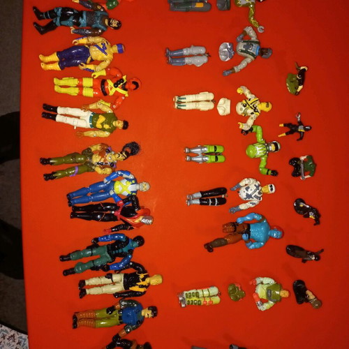 Gi Joe figures used, pack of 21 pieces with weapons