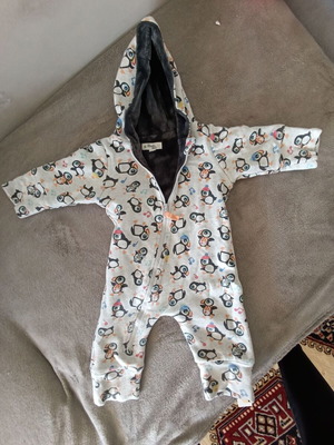Onesie with lining 9-12 months unisex like new