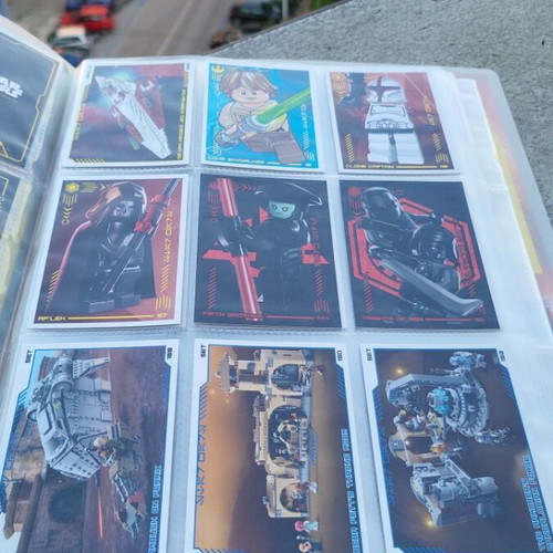Lego Star Wars card album like new with posters and card template