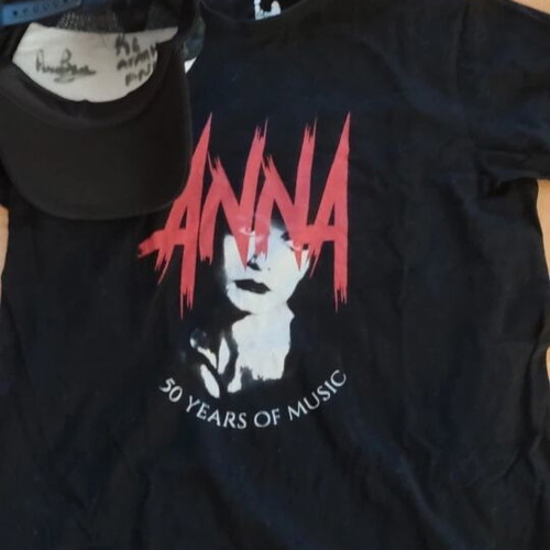 Anna Vissi 50 Years of Music collectible T-shirt and signed hat used