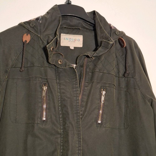Khaki coat like new, leatherette and cotton