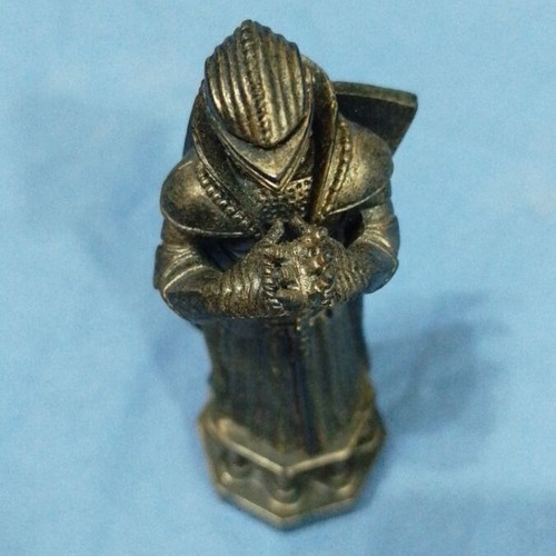 Black Queen chess piece Harry Potter used