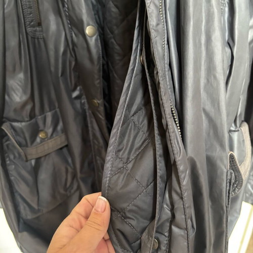 Replay trench coat with detachable lining and gathers, used