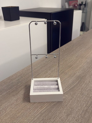 Amor Amor jewelry stand like new with wooden base white and silver