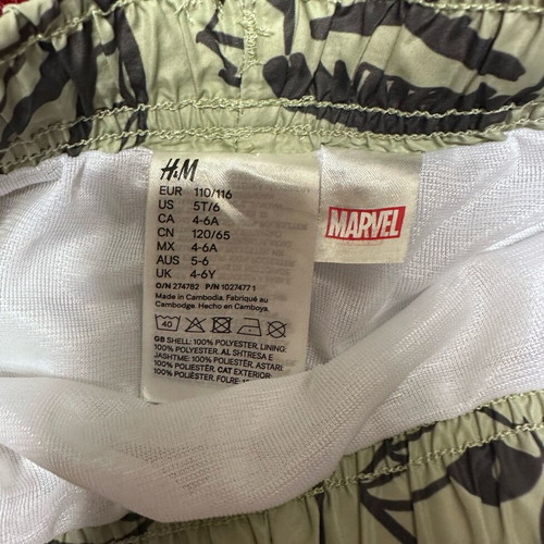 H&M Marvel swimwear like new for 4 years old, green