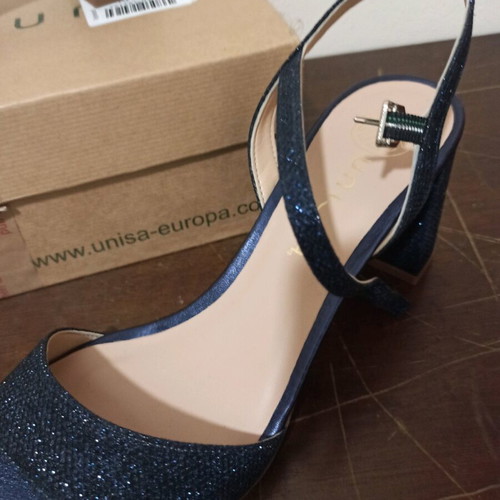UNISA sandal No 42