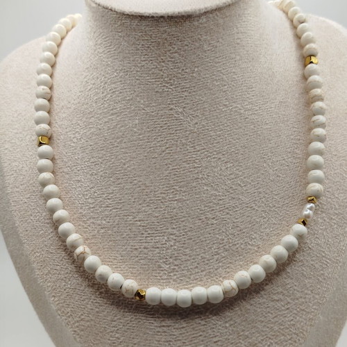 Handmade necklace with howlite, hematite, pearl and stainless steel, new