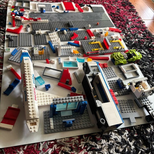 Various vehicles and parts from compatible blocks used