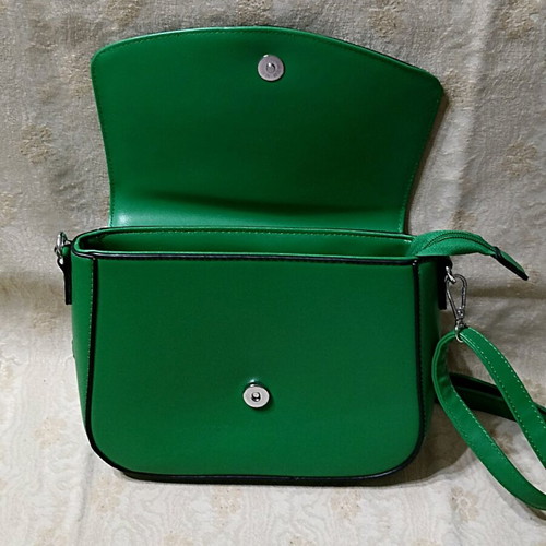 Green shoulder bag new with adjustable handle