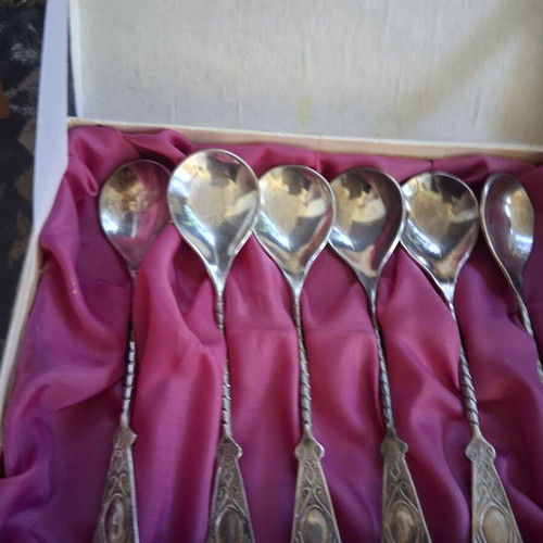 Art Nouveau coffee spoon set like new, collectible