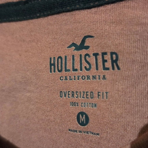 Hollister men's oversized T-shirt Medium like new, beige pink