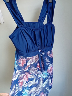 Women's swimsuit 3XL, new, blue and red, two-piece with tulle fabric