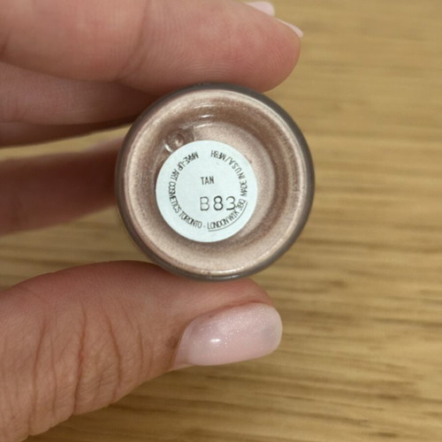 MAC pigment eyeshadow powder, shade Tan