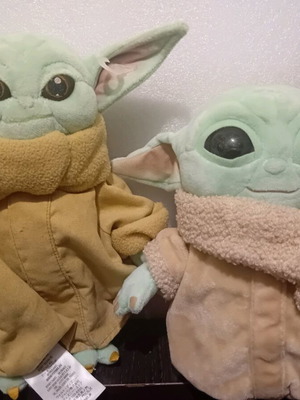 Star Wars Mandalorian Yoda Baby collectible figures like new
