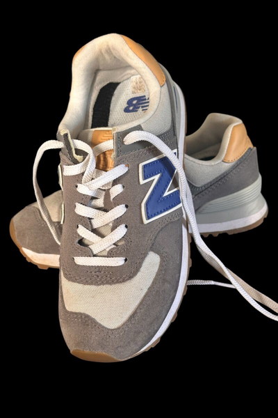 NEW BALANCE SNEAKERS
