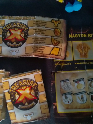 Treasur X genuine figures, valuable lot with chests and barrels