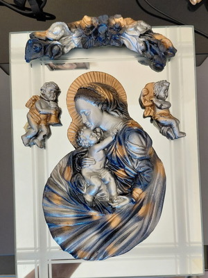 Glass portrait of Virgin Mary with Christ new