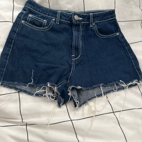 Pink Woman denim shorts like new, size 34