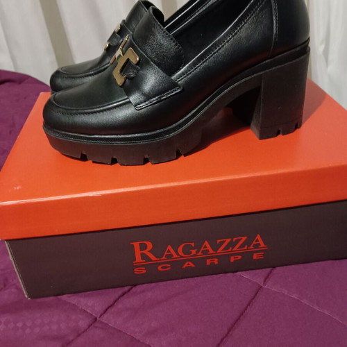 Ragazza leather pumps like new No36 black