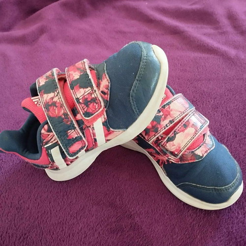 Adidas Kids Athletic Shoes Used Size 25 Blue Red