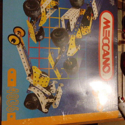 Meccano construction set model 4036 new, build up to 3 models