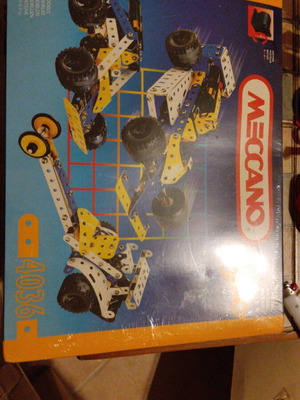 Meccano construction set model 4036 new, build up to 3 models