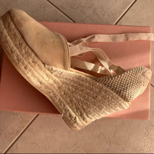 Manebi beige sandals size 40 like new