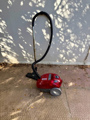 Ηλεκτρική σκούπα Rohnson Comfort Clean καινούργια