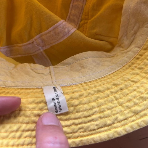 Yellow cotton hat with pockets Larios dry gin used, size S