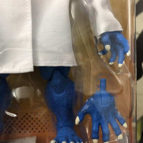 X-Men’s Blue Beast Marvel Legends Vintage 6” Figure new sealed Hasbro