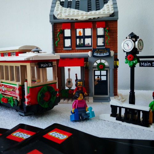 Lego 10308 Holiday Main Street like new
