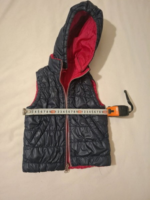 Reversible sleeveless vest like new, size 3-4, blue and fuchsia