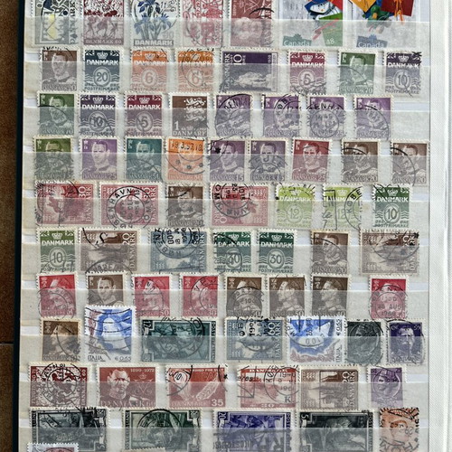 A4 Stamp Album with 16 Pages, World Collection