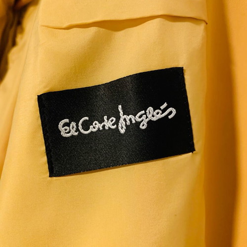 El Corte Inglés suit set used, croc yellow color, medium/large