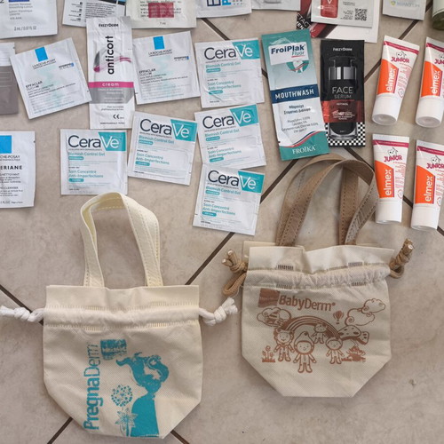 Pharmacy product and sample set with 2 fabric pouches, new, 32 items