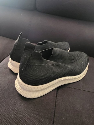 Fashion sneakers new, size 40, black and white