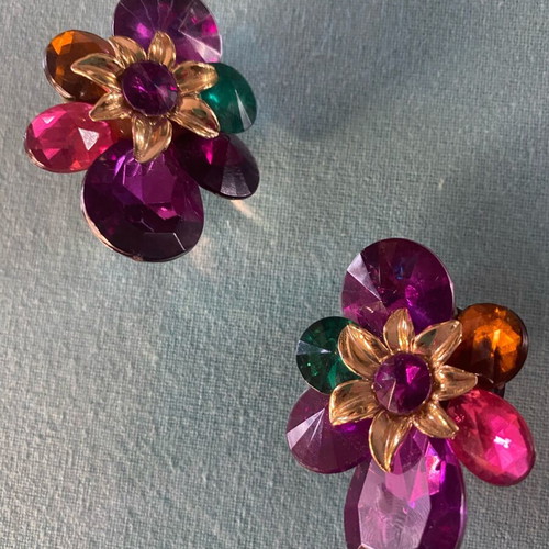 Flower earrings like new, multicolored with acrylic clips