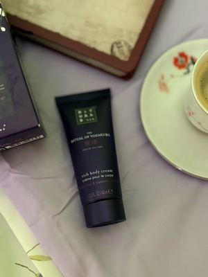 Rituals The Ritual of Sakura Cherish the Night body cream 40ml new with box