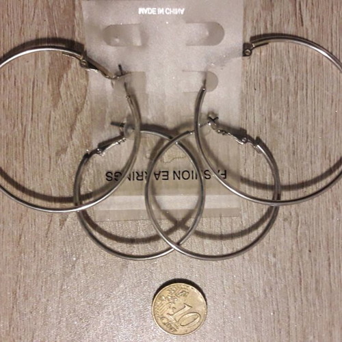 Hoop earrings 2 pairs like new