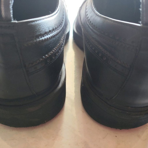 Guy Laroche men's leather shoes size 40 like new, black casual