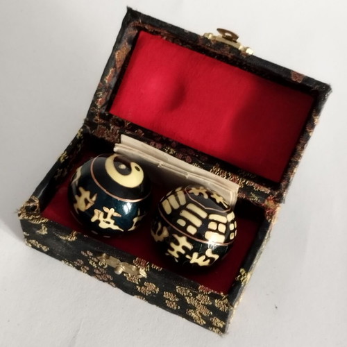 Baoding Chinese Balls used with metal plate and case