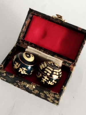 Baoding Chinese Balls used with metal plate and case