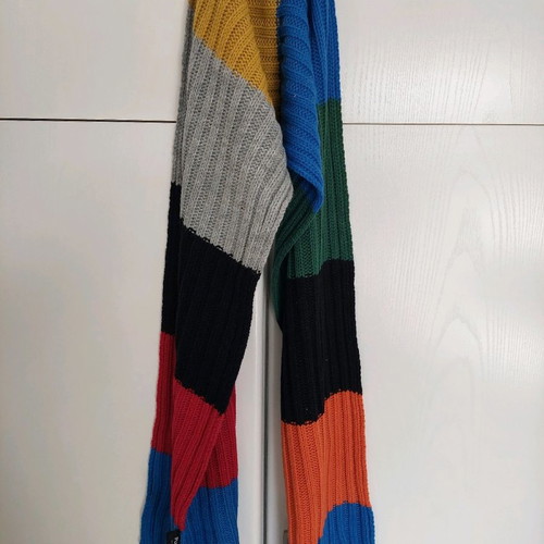 Pull&Bear knitted scarf new, colorful color-block design