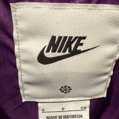 Nike puffer vest like new, purple, size S