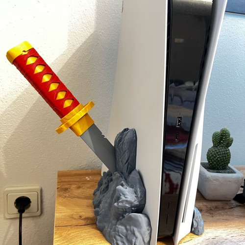 PlayStation 5 Ghost of Tsushima stand new, 3D printed with custom colors